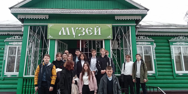 По &quot;Пушкинской карте&quot; старшеклассники посетили Сосновский краеведческий музей.
